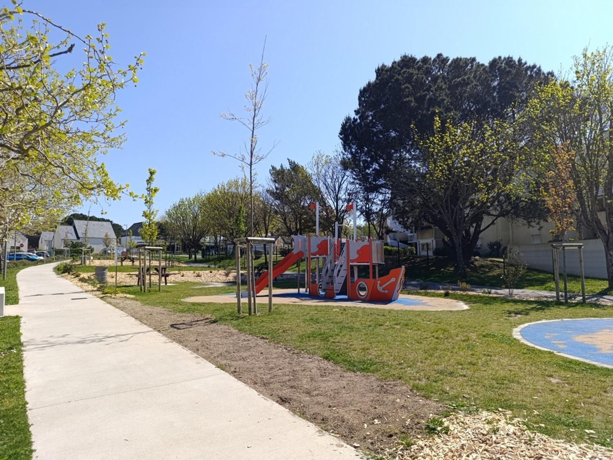 Appartement Duplex Familial Vue Mer, Proche Plage Et Commerces - Fr-1-639-125 Arzon Exterior foto